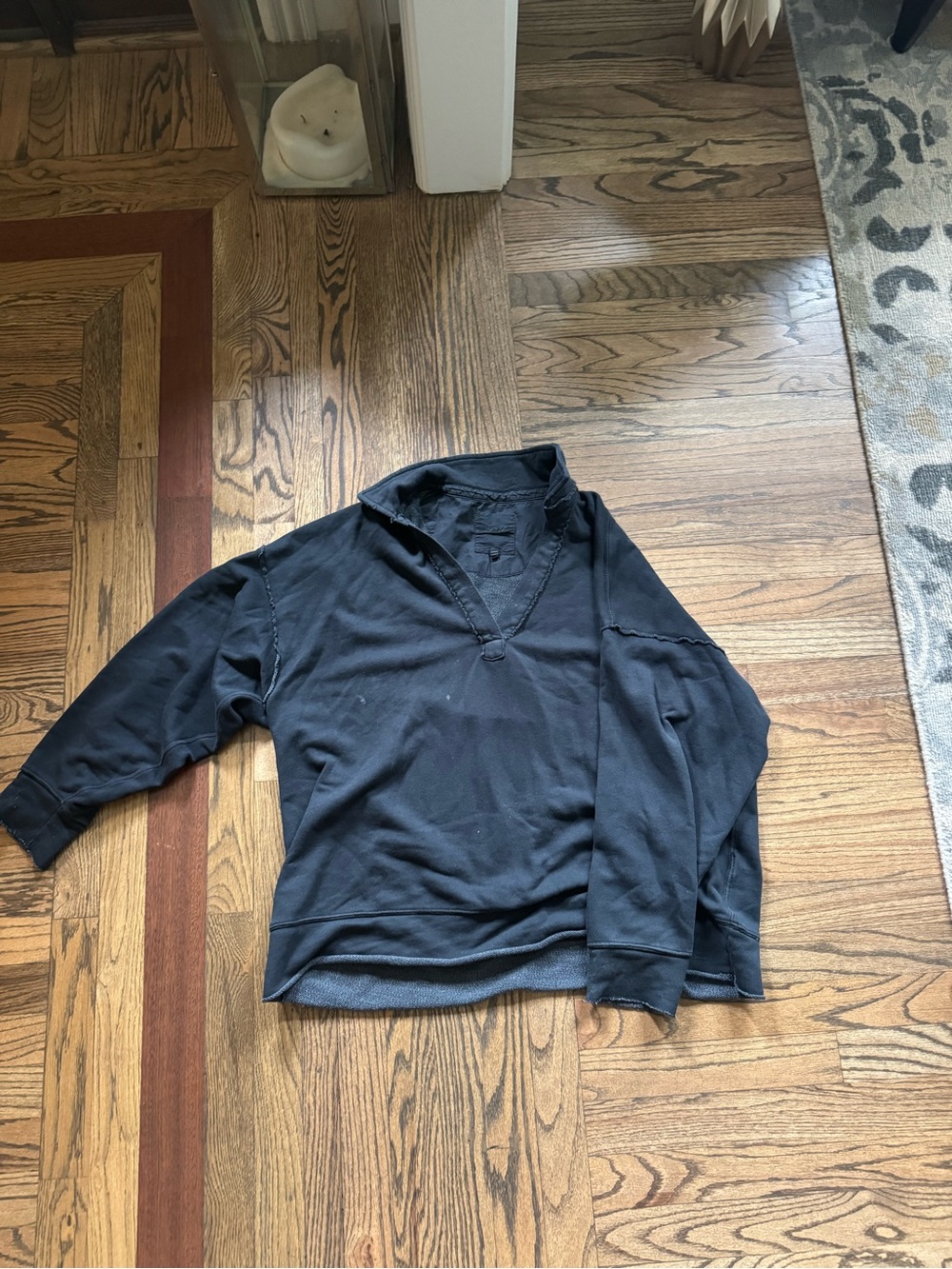 aerie Black V‑Neck Pullover
